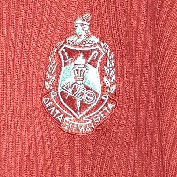 Delta Sigma Theta Red Sweater Turtle Neck Dress Embroidered Size XXXXL New - Picture 7 of 14